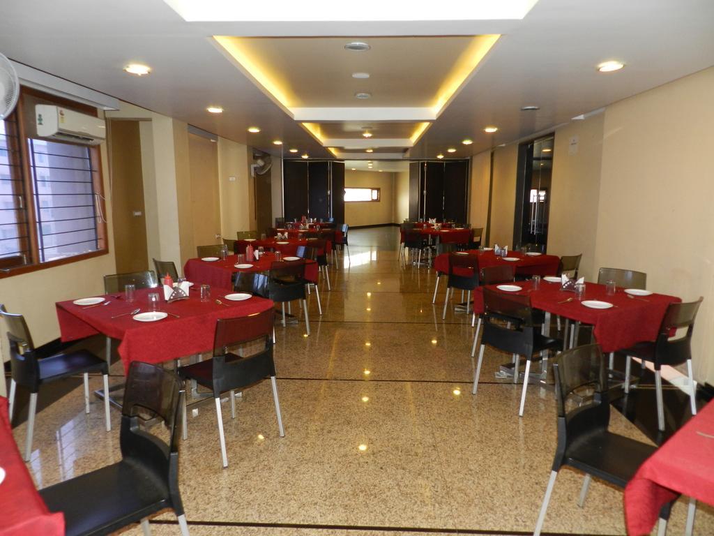 Hotel Rock Regency Toranagallu Luaran gambar